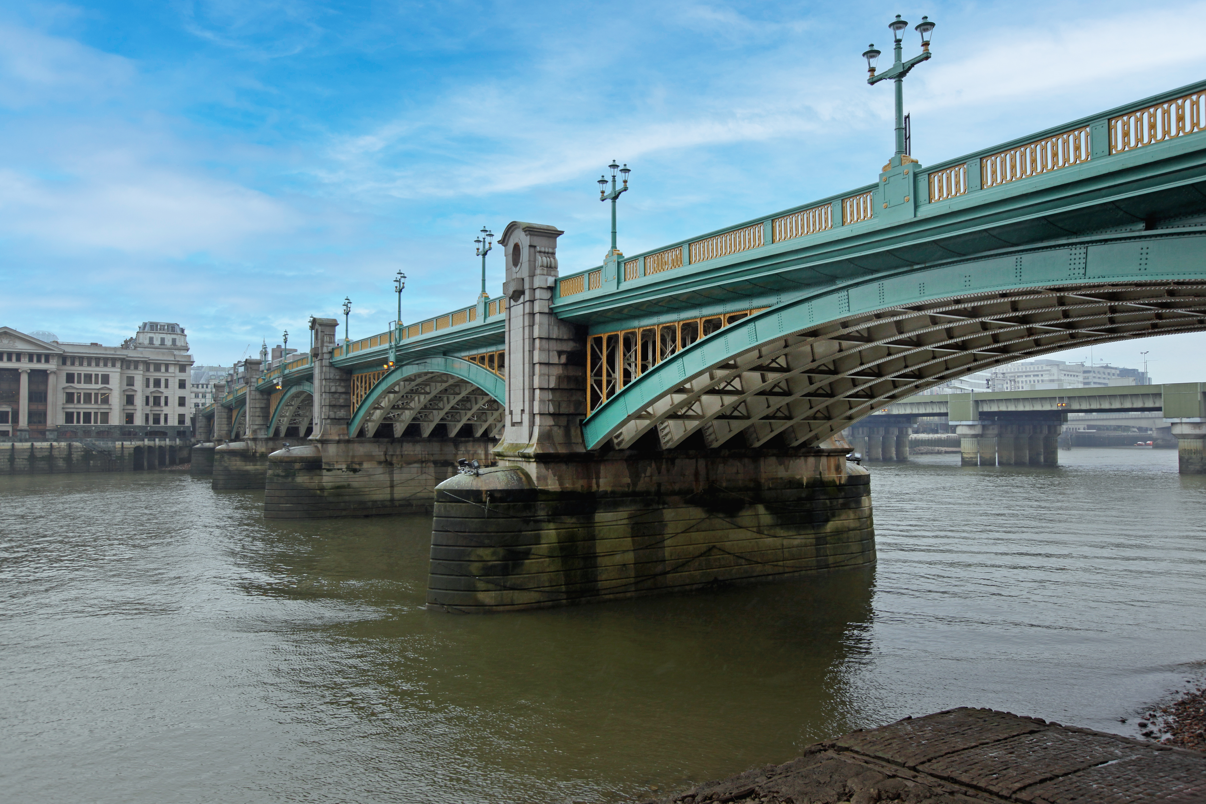 SOUTHWARK-BRIDGE.jpg